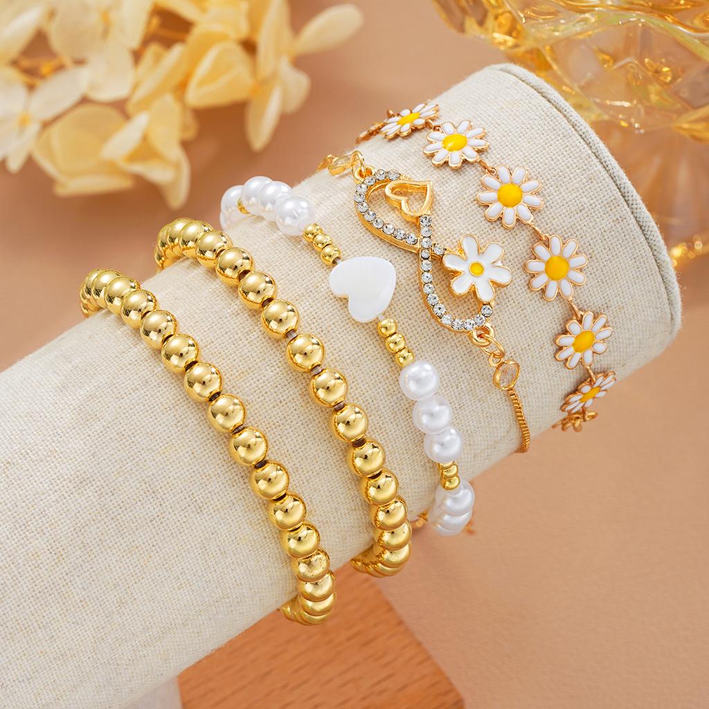 5Pcs/Set Bohemian Daisy Flower Heart Bracelets Sets for Women Vintage Gold White Color Crystal Infinity Symbol Bracelets Jewelry