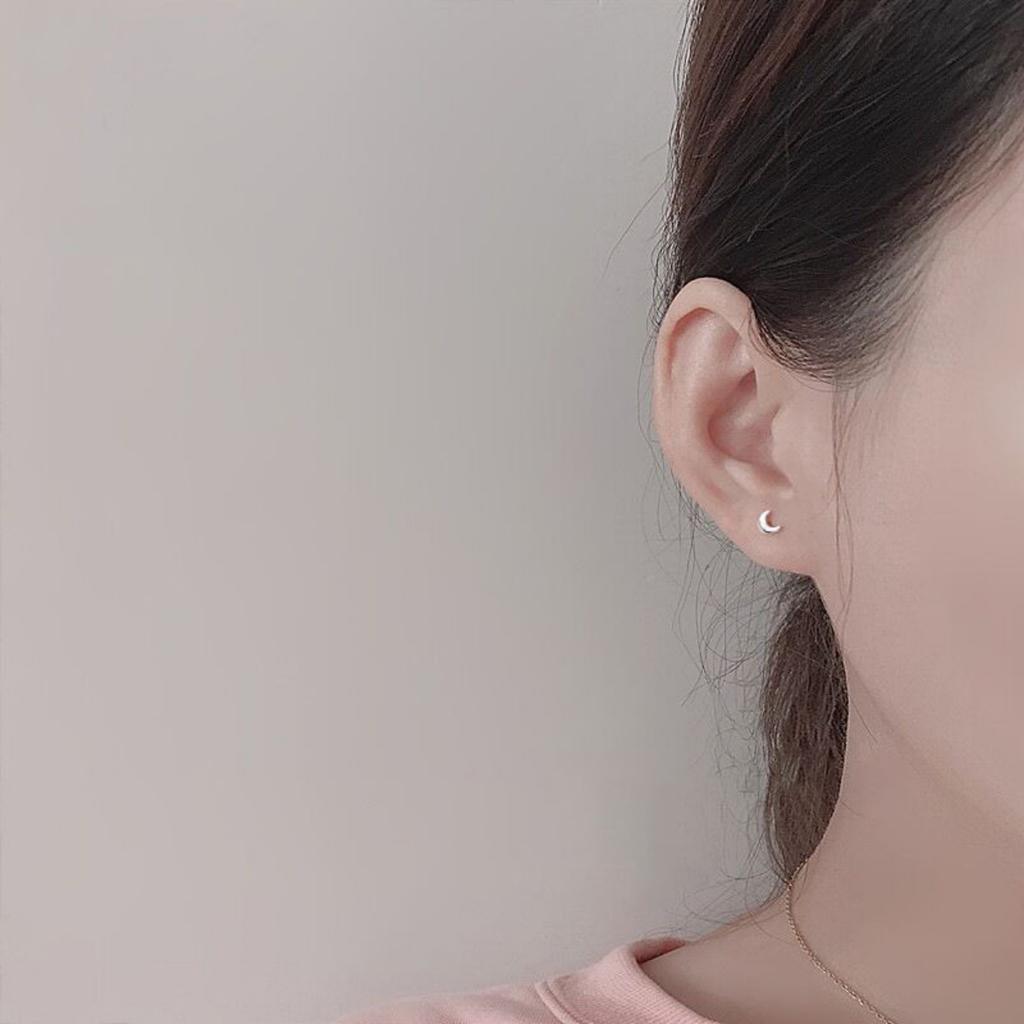 Fashion Mini Star Moon Stud Earrings For Women Men Minimalist Tiny Small Gold Color Silver Color Star Moon Ear Piercing Jewelry