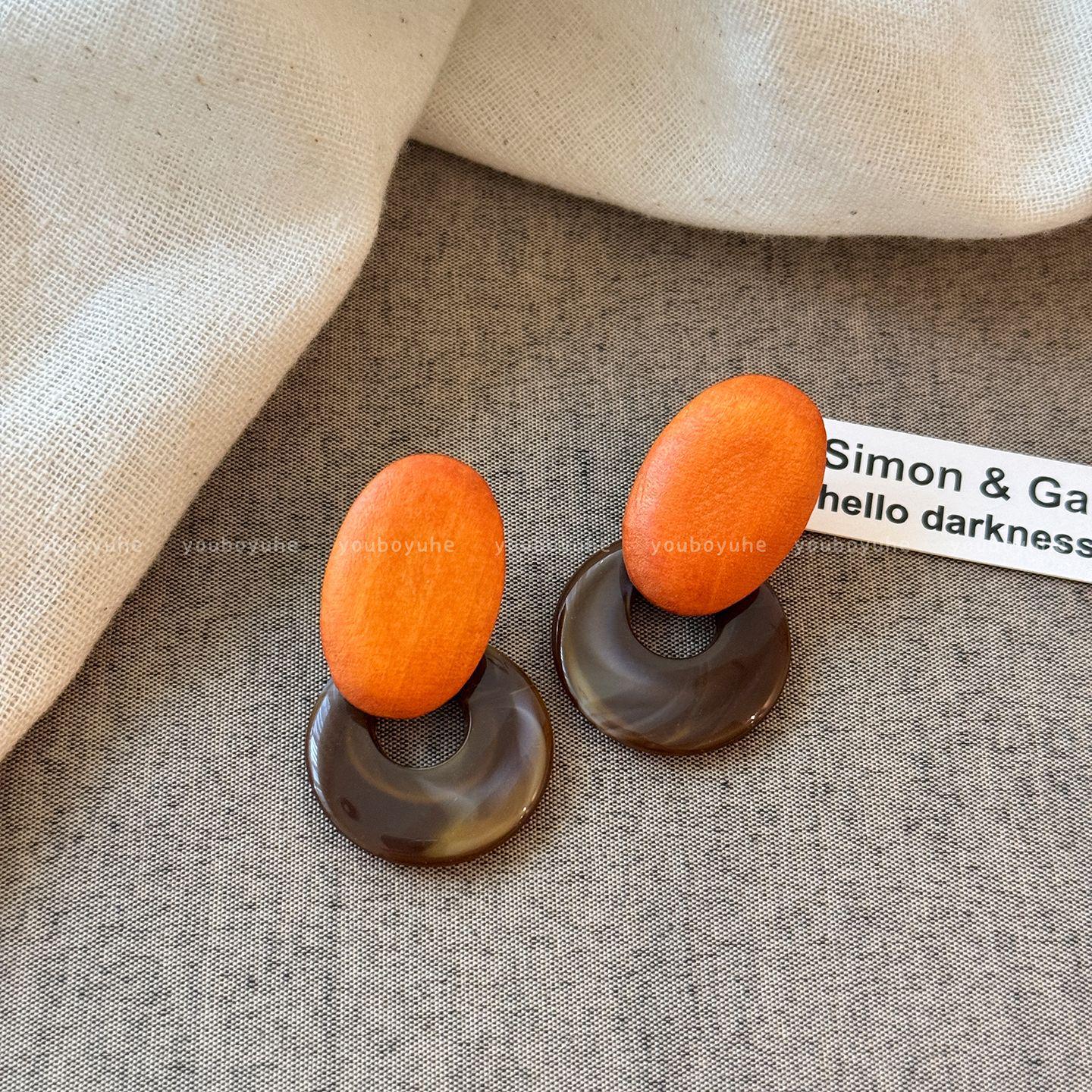 

Ретро Коричневые Деревянные Серьги-гвоздики – Нишевые Высококлассные Осенние Украшения для Женщин