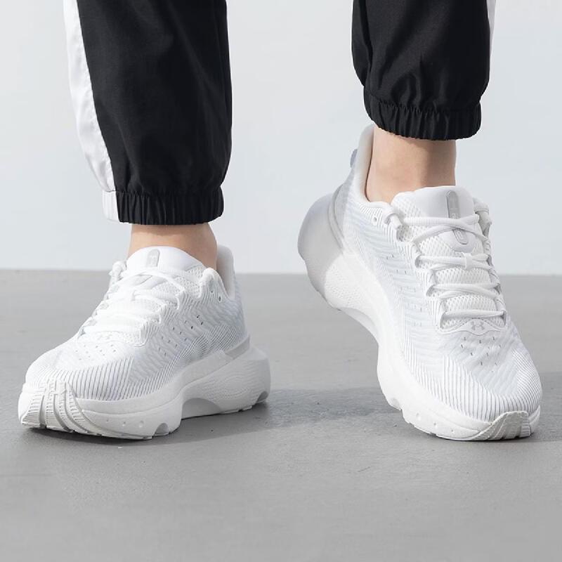Under Armour Men's Seasonal Lifestyle Running Shoes