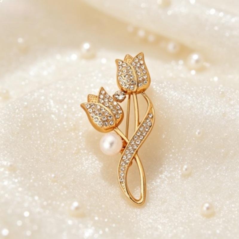Elegante Spilla Coreana Fiore di Perla - Design Versatile e Lussuoso per Donne