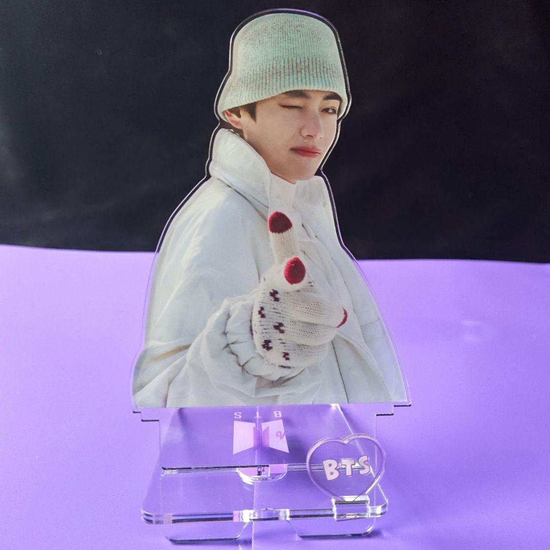 

[USED] BTS Tae Acrylic Smartphone Stand