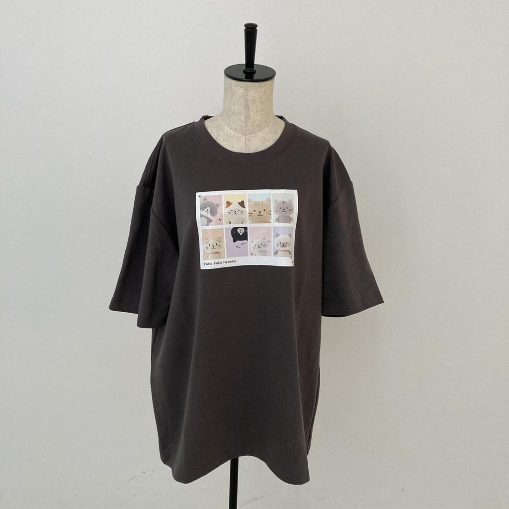 [Fuku Fuku Nyanko] Cat T-Shirt, Short Sleeve, Cute, for Cat Lovers, Fukufuku Nyanko Character, Unisex, Size L, Loose Fit, Crew Neck, Happins