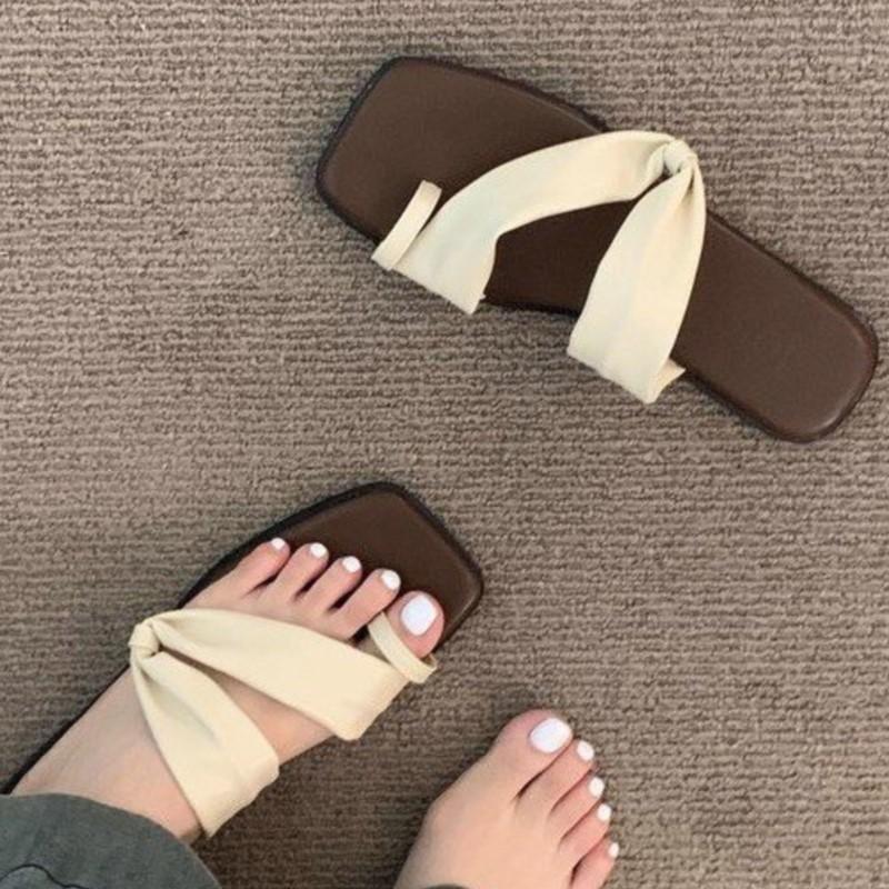 Fashion Korea Summer Retro 2025 Square Toe Toe-Loop Flat Sandals Vintage Slide Slippers Beach Casual Shoes Slingback Outdoor Footwear