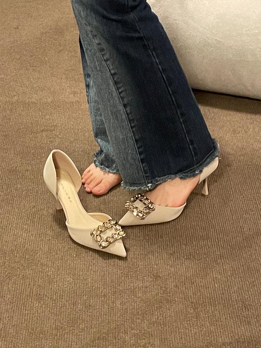 

Pointed high heels women s thin heels autumn 2025 new square buckle large rhinestone French hollow single shoes 35