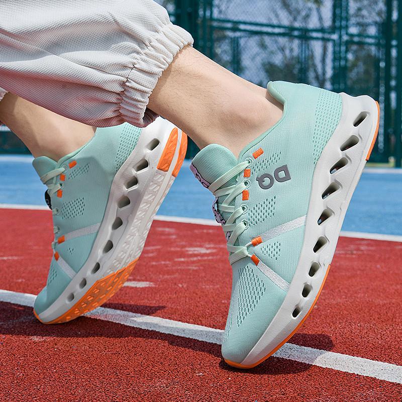 Lätta, andningsbara mesh-löparskor för män - Dämpade, bekväma, låga sneakers för utomhusbruk