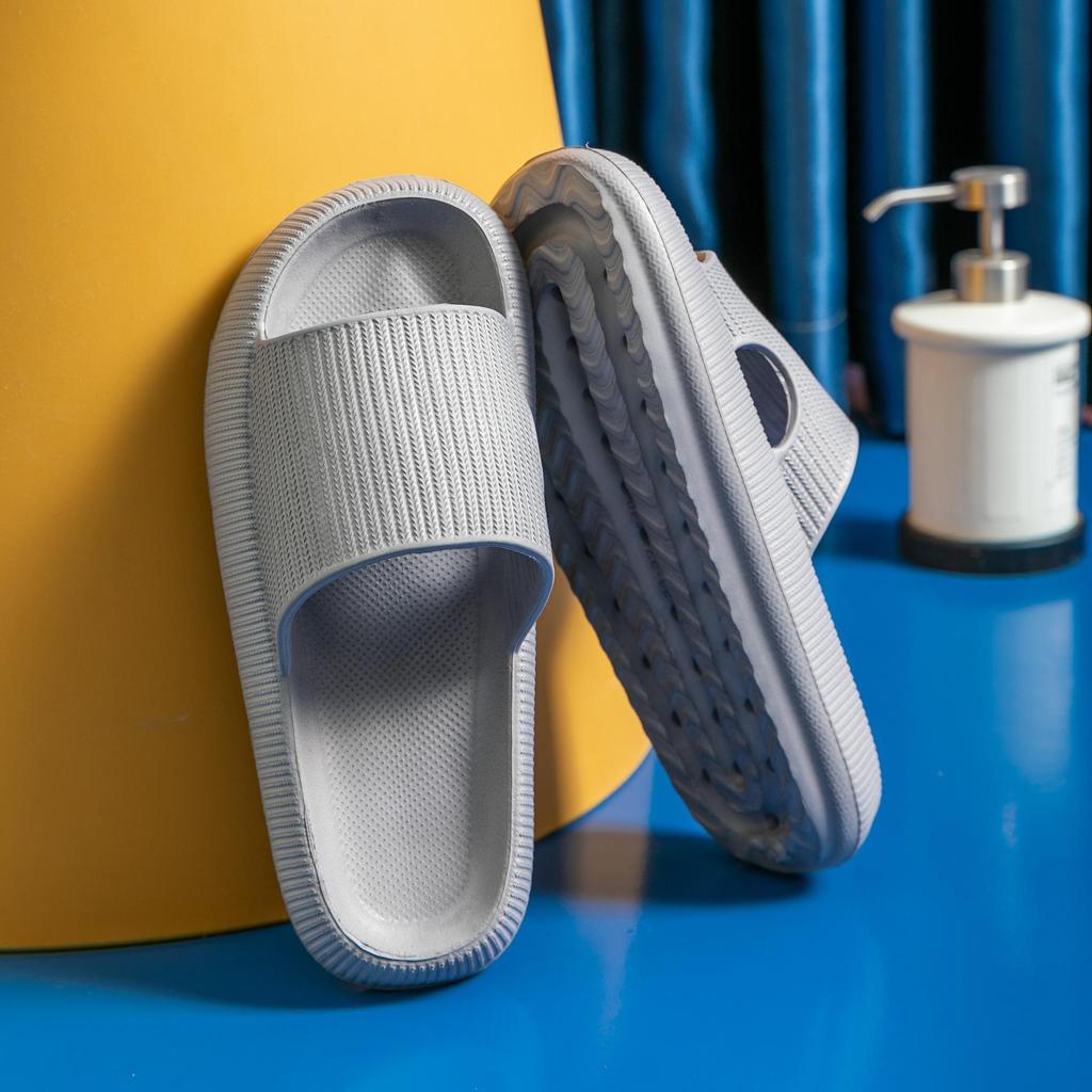 Unisex Summer Indoor/Outdoor EVA Home Slippers - Comfort Sandals with Step-on-Poop Cushion