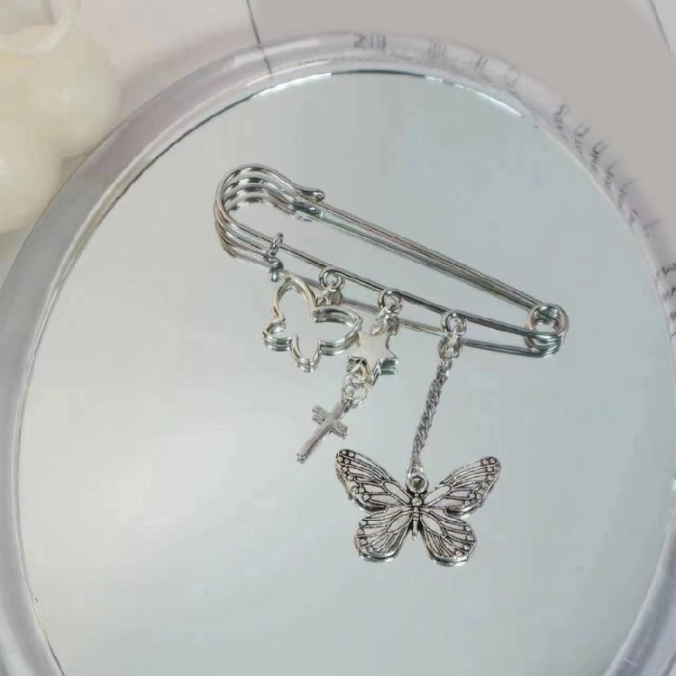 Elegant Brooch with Star Heart Bowknot Butterfly Chain Accent Stylish Badge Pin