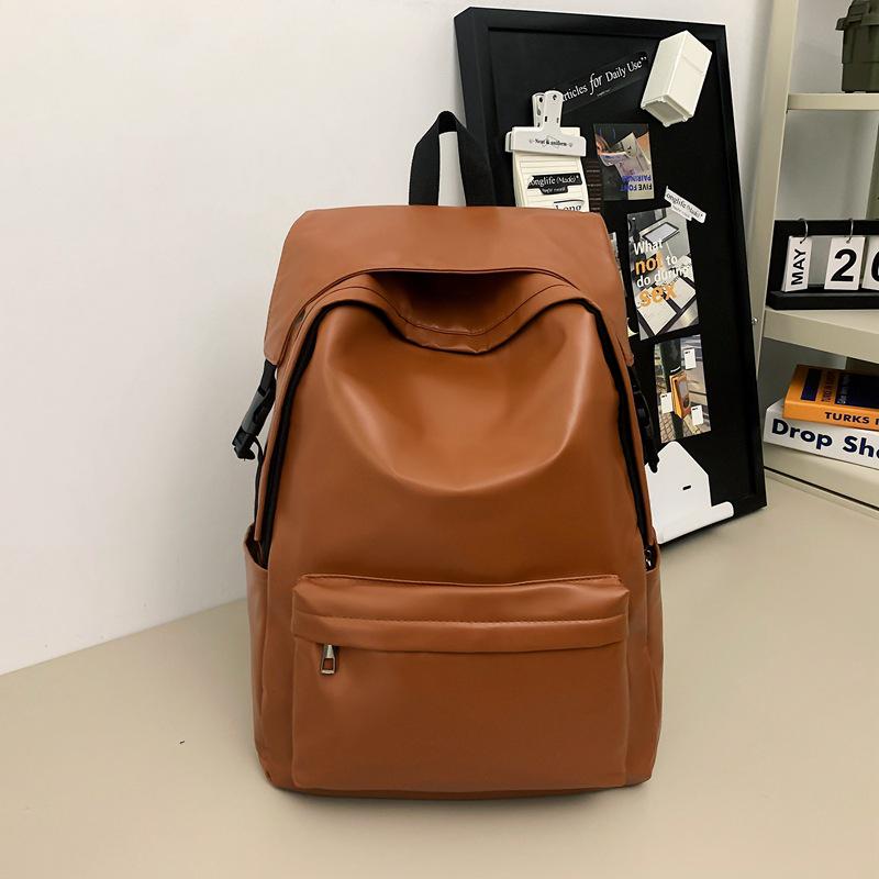 Men's High-Capacity Retro PU Leather Casual Backpack for High School and College Students