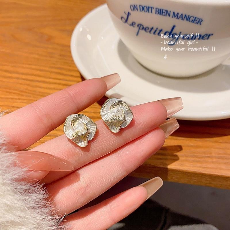 Koreańskie Proste Kolczyki Sztyfty z Kwiatami dla Kobiet Dziewcząt Vintage Romantyczne Metalowe Kolczyki Damskie Modne Eleganckie Biżuteria na Uszy na Imprezę Prezenty