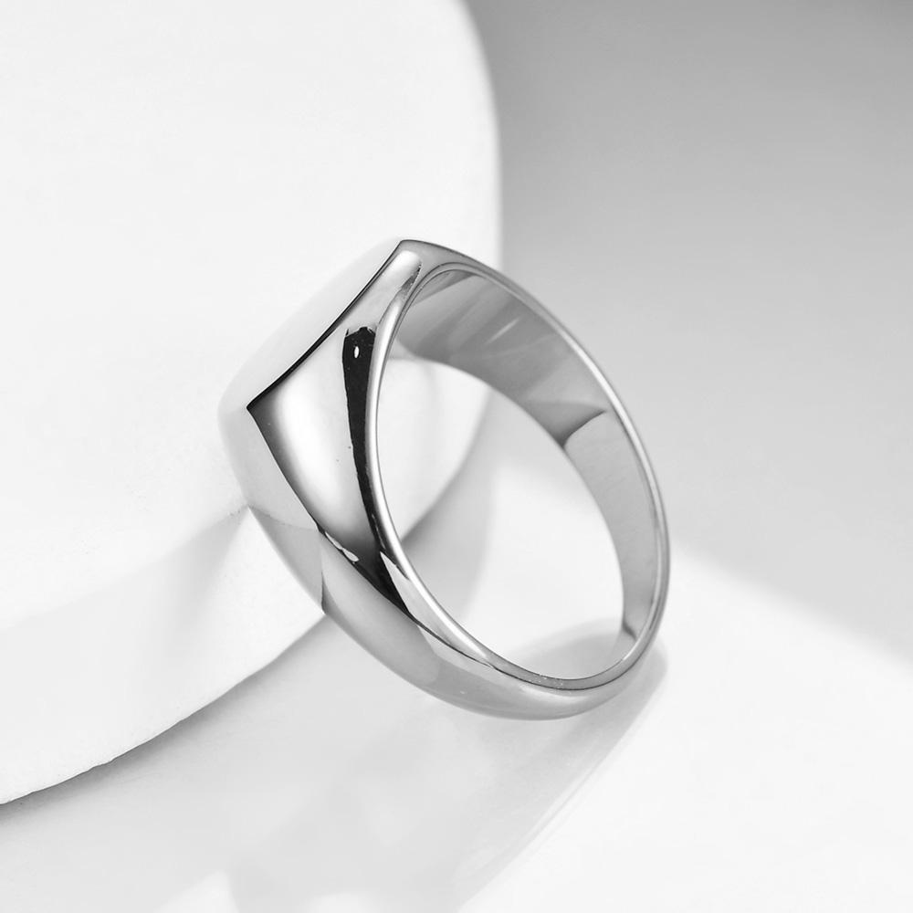Stainless Steel 26 English Alphabet Printed Font Ring, Silver Color, Fashionable and Simple Titanium Steel Women's Ring