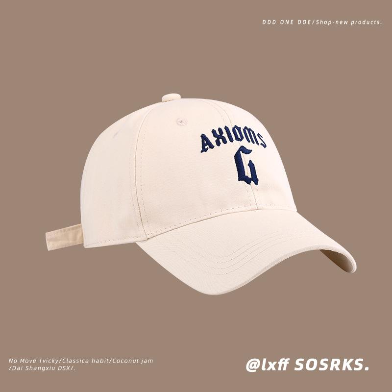 Men and Women Show Their Faces with Curved Brim Baseball Caps and Small Hats Sun Shading Spring and Summer Baseball Caps Casual Trend