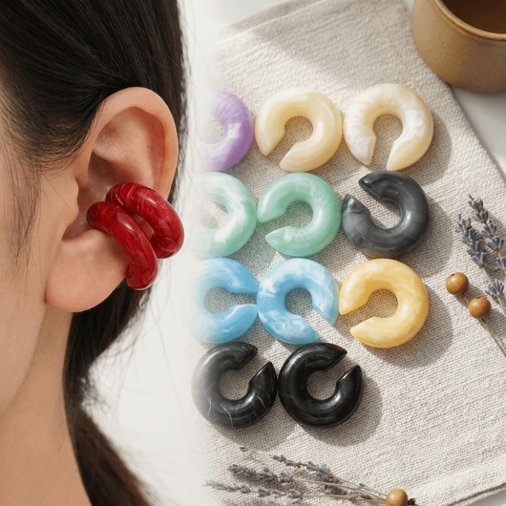 New Style Acrylic Ear Clip Earrings Round Resin C Shape Ear Cuff Jelly Color Lightweight No Piercing Earrings Party Wear