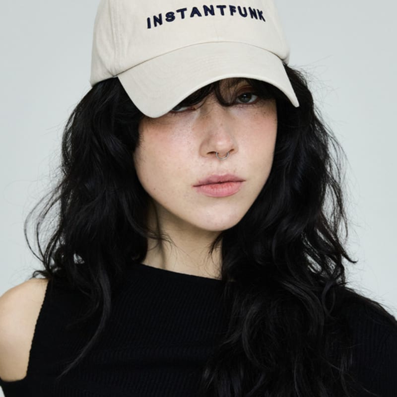 

INSTANTFUNK Basic Logo Ball Cap BLACK_Free