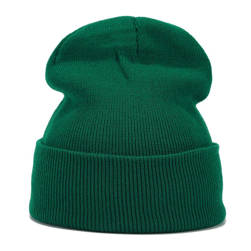 Knitted hats for men and women in autumn and winter, pure color, simple and versatile. Knitted hats with pullovers and cold hats