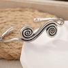 Bracciale Vintage Bohemien Regolabile Bracciale Etnico Tribale Fatto a Mano con Spirali e Intagli per Pasqua o Uso Quotidiano