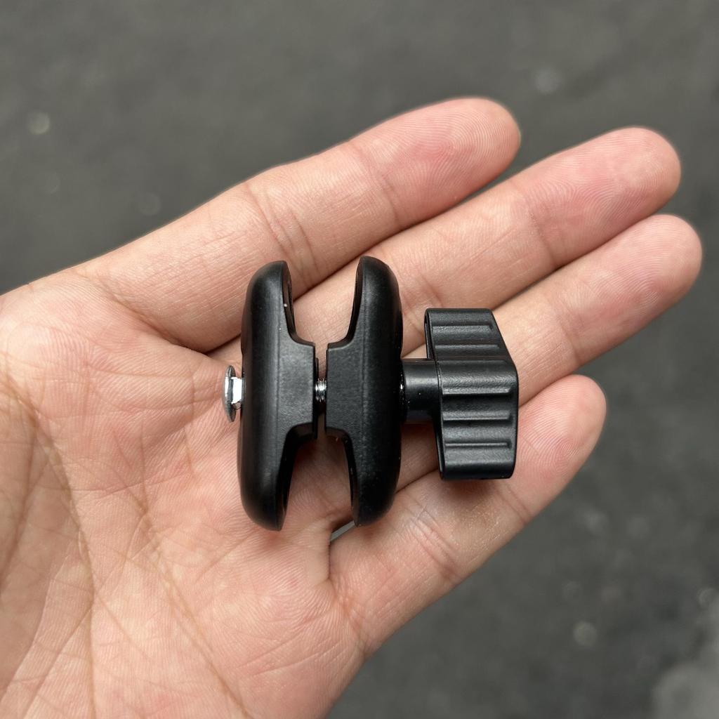 Universeller 360° drehbarer Lüftungsschlitz-Clip-Adapter, 17-mm-Halterung für Zubehör für Live-Übertragungen