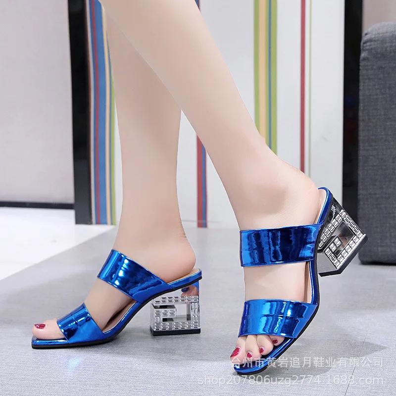 Fashion Women Fashion Patent Leather Sandals 2024 Summer Thick High Heels Slippers Woman Outdoor Solid Color Slip on Beach Flip Flops