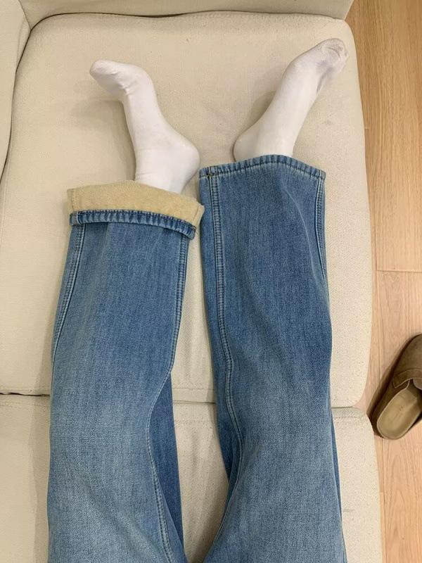 Retro Plus Size Velvet-Lined High Street Jeans for Women - Trendy Straight Leg Style