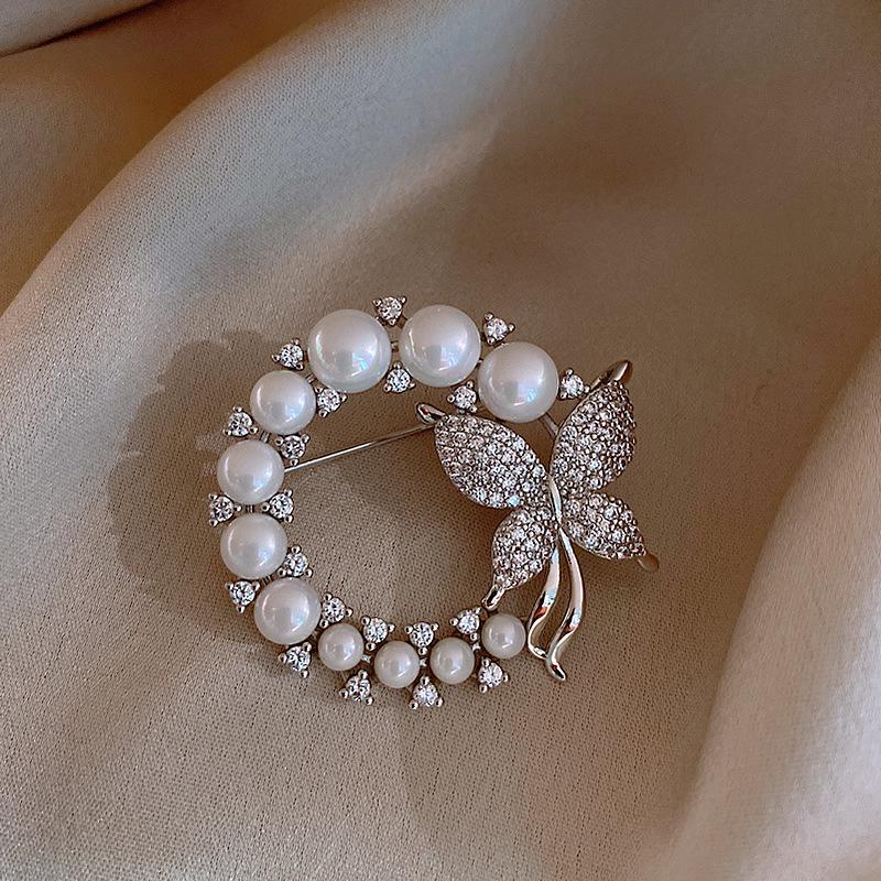 2026 High-End Butterfly Brooch: Elegant Summer Accessory for Shirts and Suits