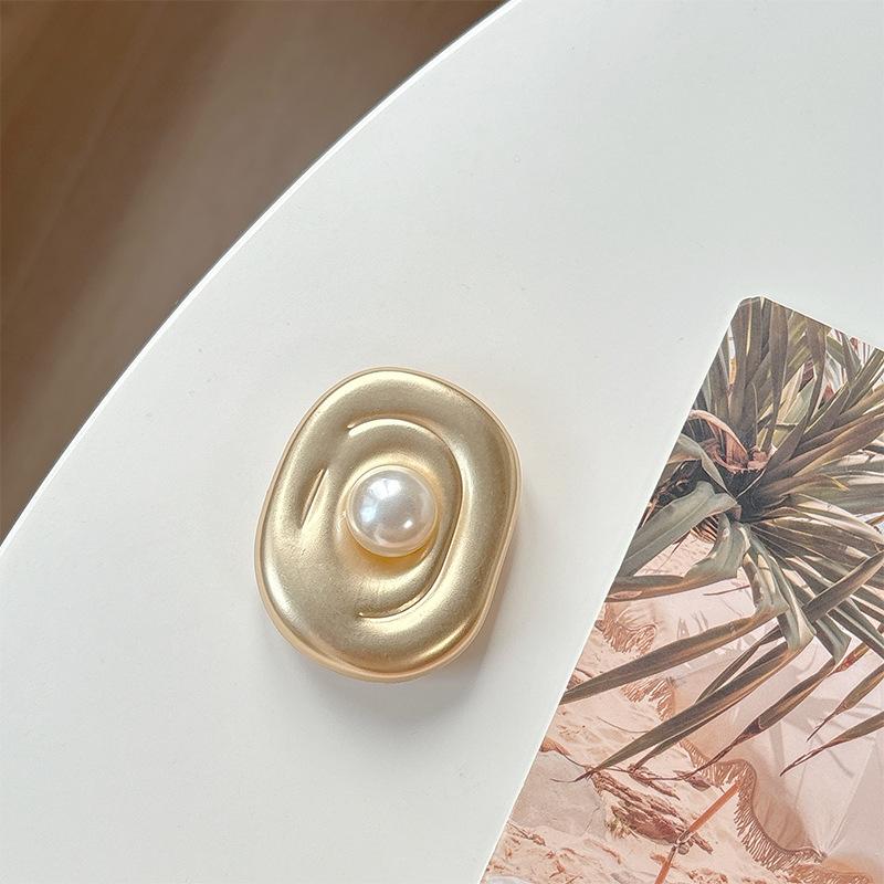 Oval Metal Electroplated Pearl Mobile Phone Airbag Bracket Magnetic Suction Magsafe Back Sticker Telescopic Ring Desktop Support