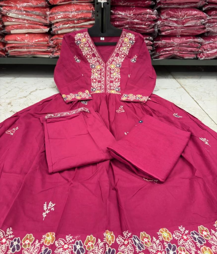 Women's Embroidered Kurta Pant Dupatta Set Indian Ethnic Bollywood Salwar Kameez