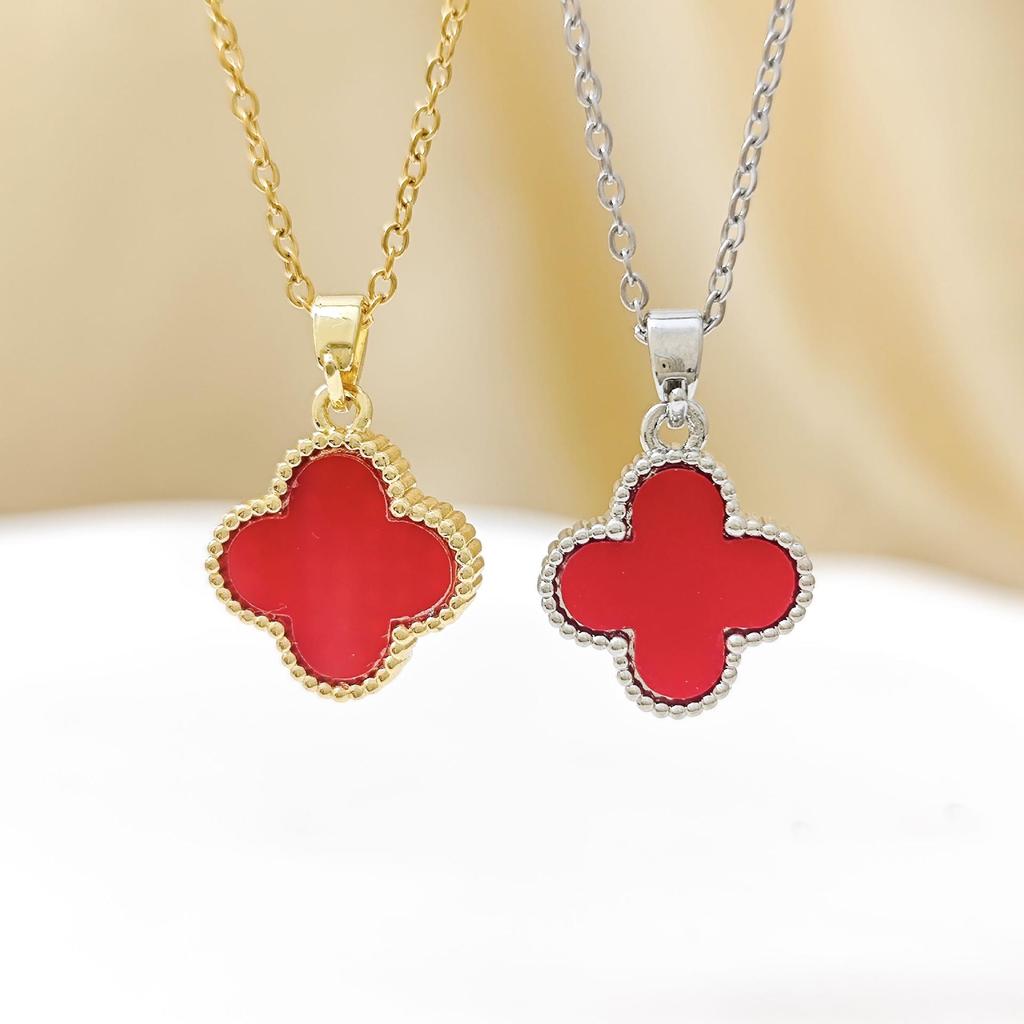 Elegant Four-Leaf Clover Necklace for Women: Light Luxury Design with Pearl and Diamond Pendant