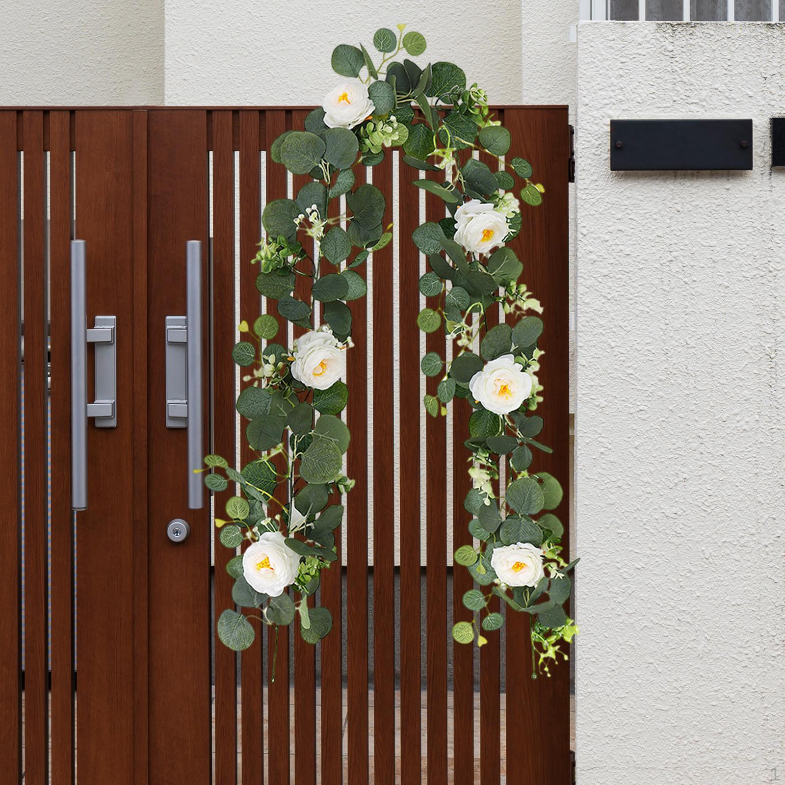 

Зеленая гирлянда из эвкалипта с цветами 180cm