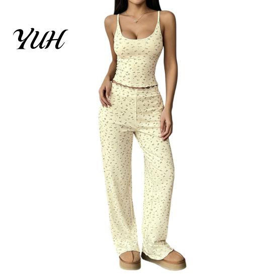 Cute Summer Pajamas with Thin Straps Women Set Floral Print, Sleeveless U Neck Lightweight Sleep Sets for Vacation Camisole And Pants, Sexy