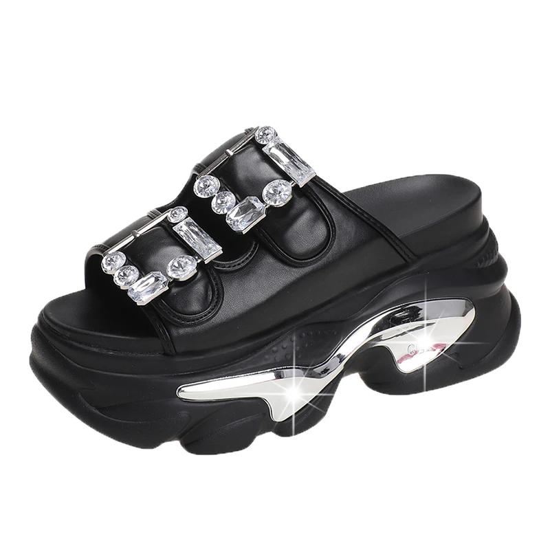 Moda Novas Mulheres Verão Chinelos Flip-Flops Senhoras Praia Bling Sapatos Sapatos de Salto Cunha Mulher Plataforma Alta Chinelos Sandálias Externas 8CM