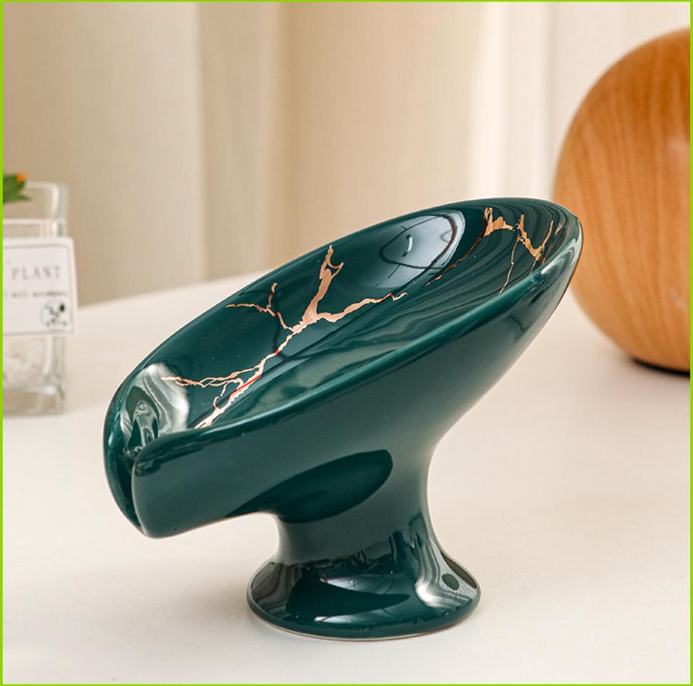 1PC Ceramic Leay Shower Soap Holder Bathroom and kitchen Supplies Leaf Shape Box Water Guide Hole Dish Storage Plate