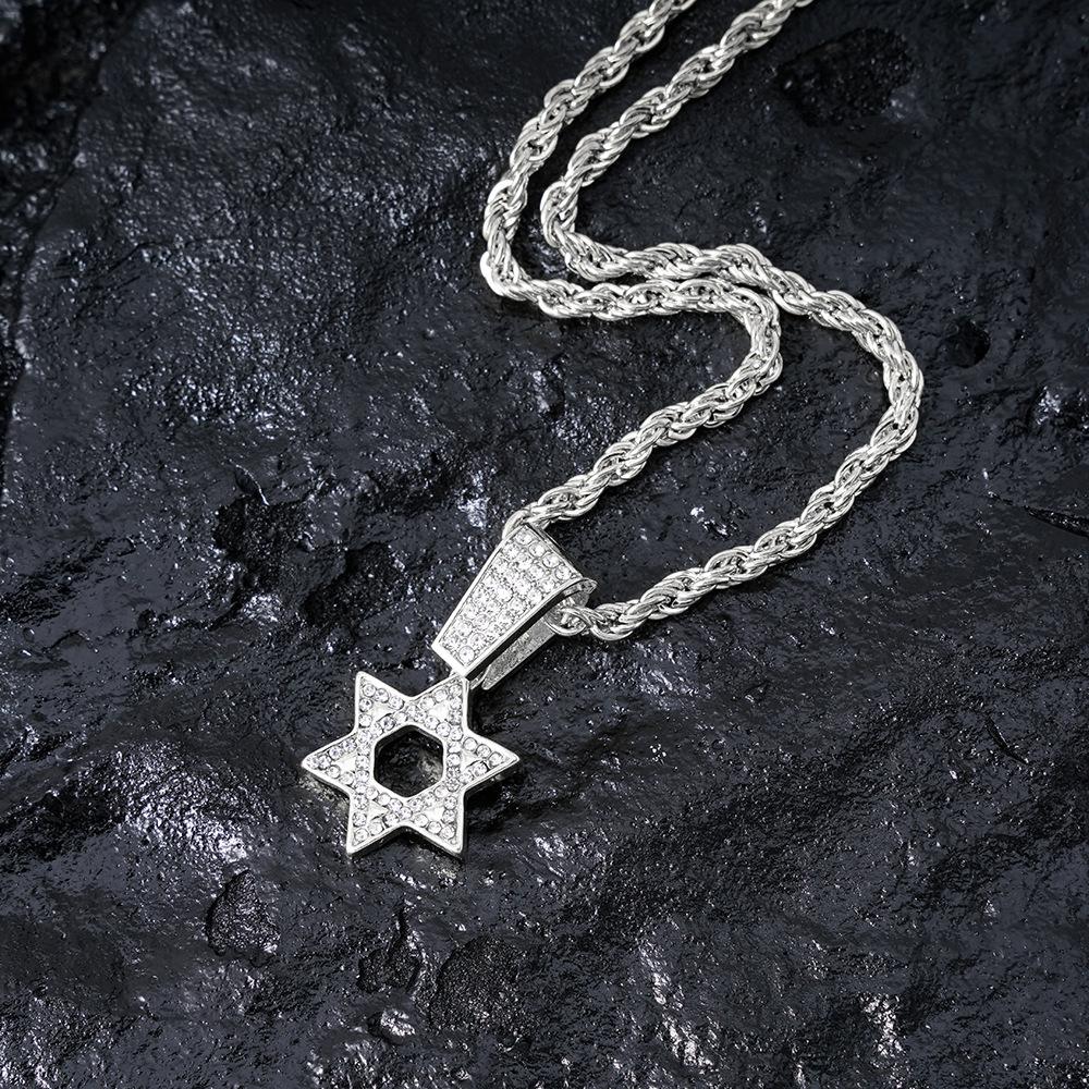Versatile Punk Style Rhinestone-Inlaid Hip Hop Star Pendant Necklace in Zinc Alloy