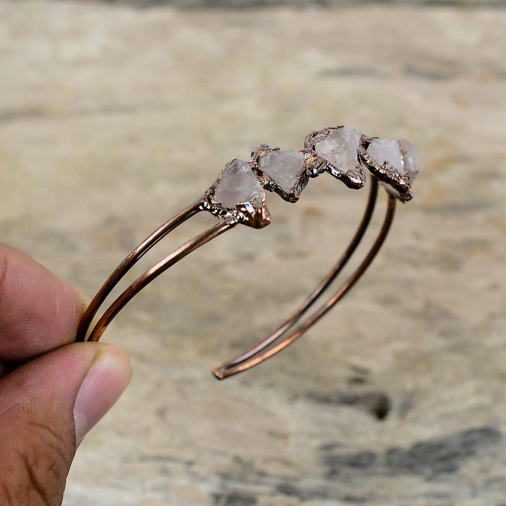 Rosenquarz Roh Armreif Elektrogeformter Kupfer Armreif Edelsteinschmuck Handgefertigt Verstellbarer Armreif Elektrogeformter Kupferschmuck