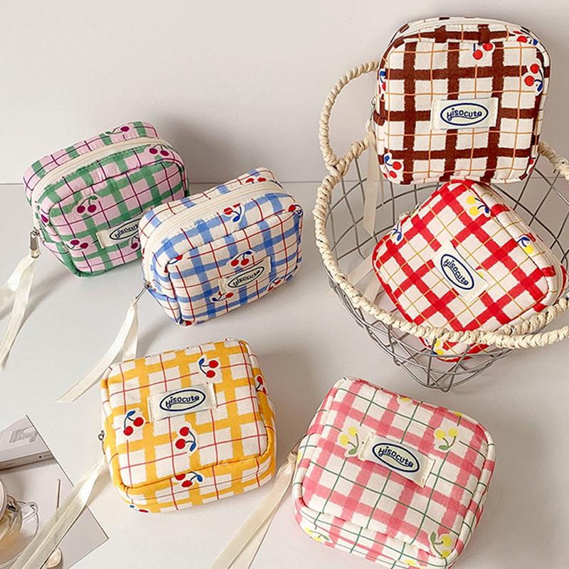 Sweet Plaid Cosmetic Bag Makeup Bag Travel Clutch Bag Menstrual Bag Sundry Storage Bag