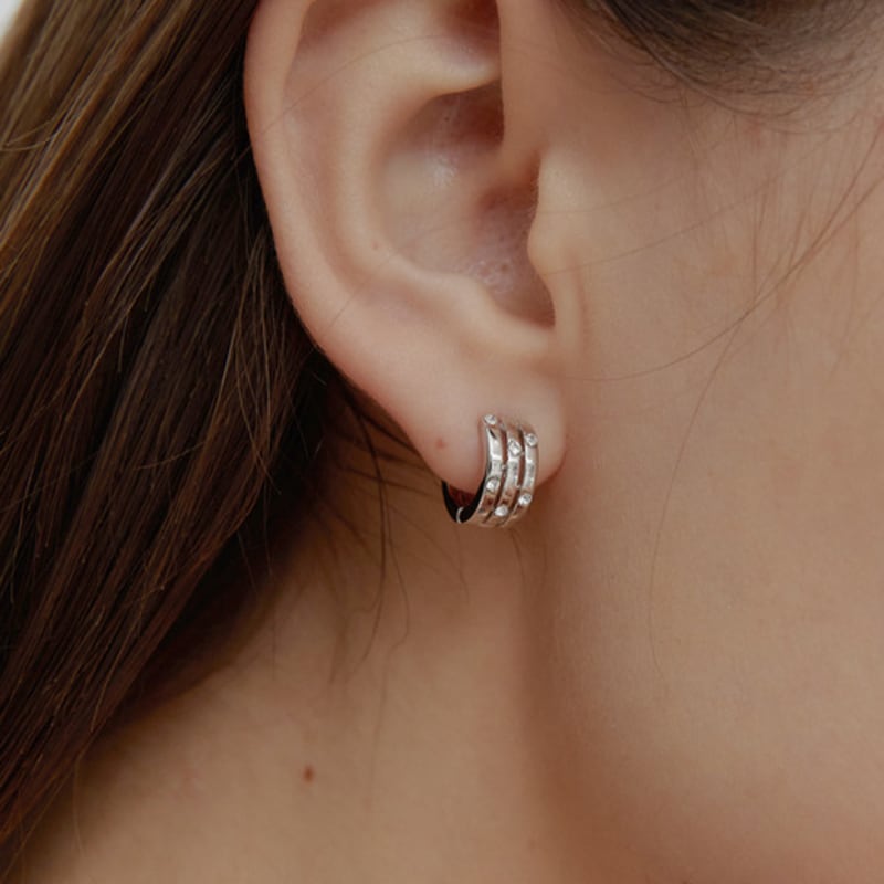 Primaute Cubic Line Earring
