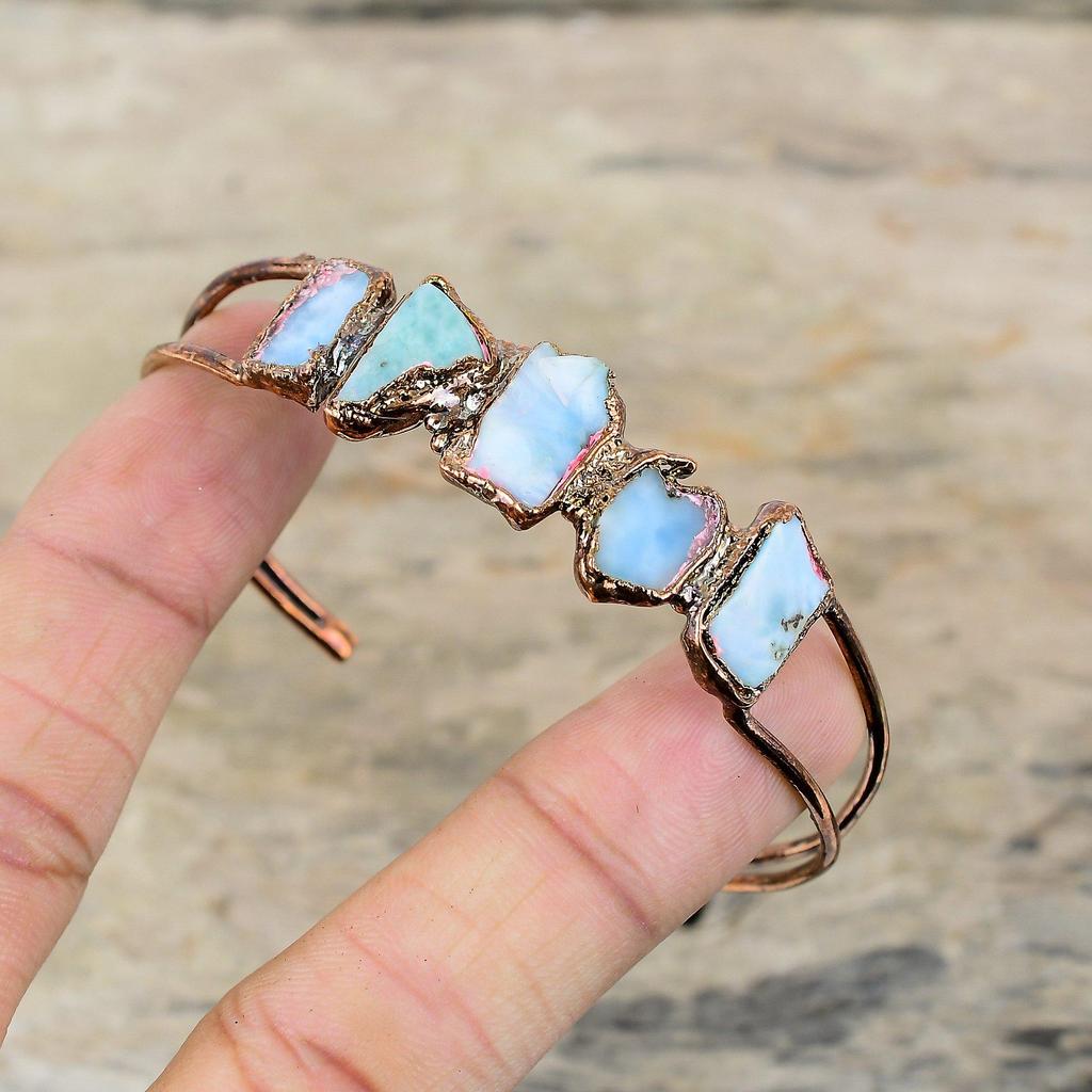Larimar Rohes Manschettenarmband Elektrogeformtes Kupfer Armreif Edelsteinarmband Handarbeit verstellbares Manschettenarmband Elektrogeformter Schmuck als Geschenk