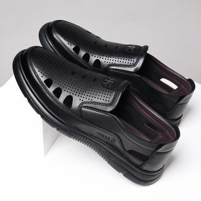 Spring Summer New Designer Hallow Leather Shoes for Men Fashion Casual Punching Sandals Man Solid Color Business Shoes Man