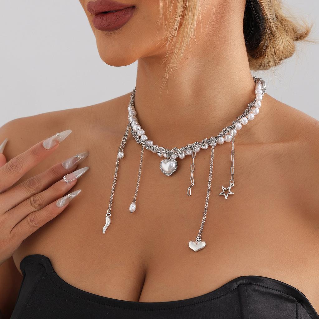 Multilayer Heart Shaped Pendant Pearls Necklace Romance Fashion Jewelry Accessory for Trendy Women Ladies Daily Use