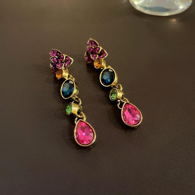 

Medieval silver needle with diamonds, flower fringed earrings, retro court temperament, earrings, fashionable and versatile jewelry for women