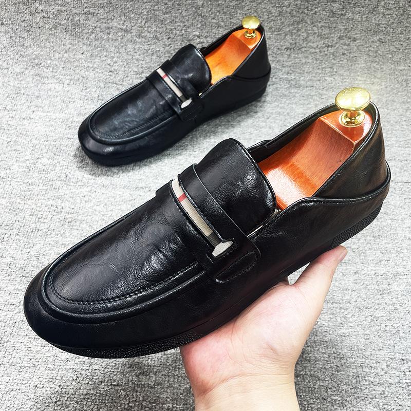 

2025 direct supply casual leather shoes men s one-pedal genuine leather loafers 2025 new summer soft-soled soft-sided Doudou shoes 44