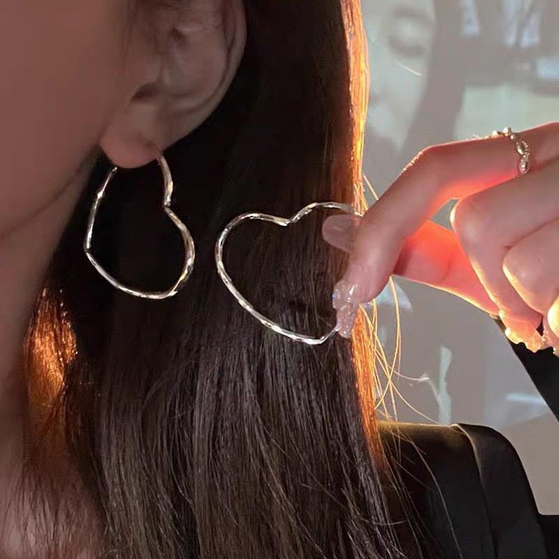 Kolczyki Koła Geometryczne z Diamentami Silver Needle - Luksusowy, Wysokiej Klasy Design z Nowoczesnym, Wyrafinowanym Stylem