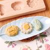 Sada forem na měsíční koláče a koláče z fazole mungo ve tvaru lotosu