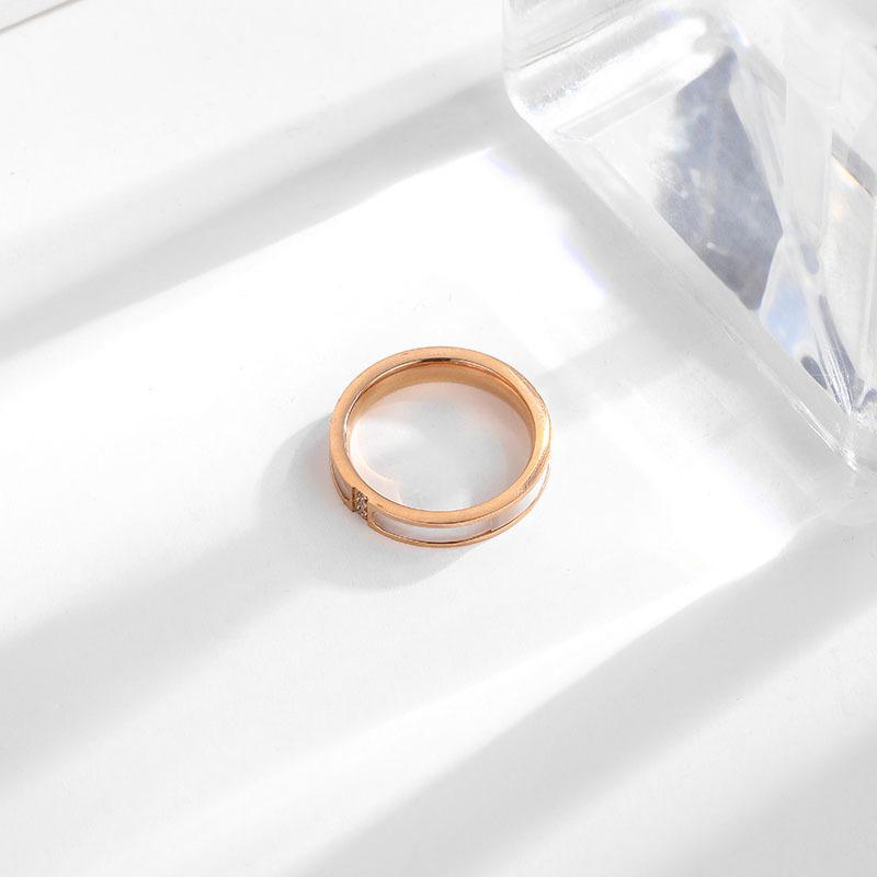 Japanese and Korean Three White Shell Titanium Steel Rings Women's Ins Style High-end Couple Ring Jewelry