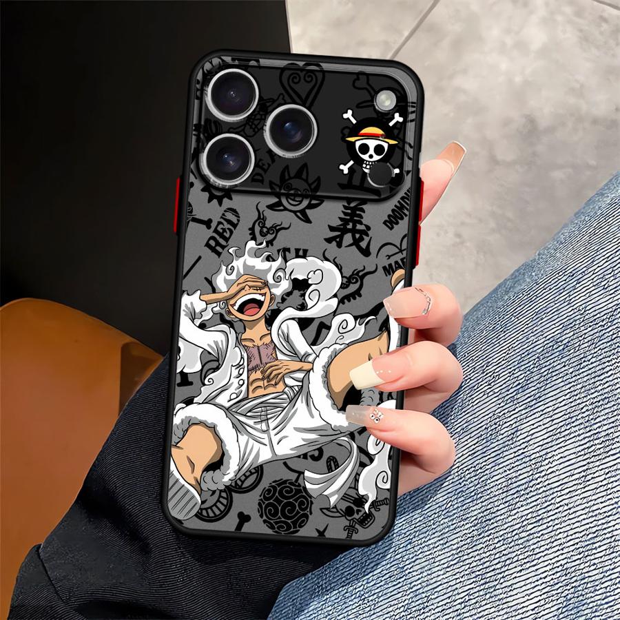 One Pieces Anime Case for iPhone 17 Pro Max 14 16 Plus 13 Mini 7 8 SE 12 15 11 XS XR Air Funda Back Phone Cover