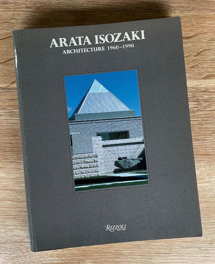 [USED] ARATA ISOZAKI Arata Isozaki