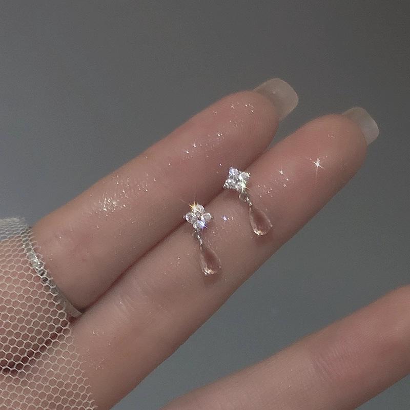 925 Sterling Silver Tea-Colored Teardrop Crystal Stud Earrings - Women's Summer Earrings with High Design Sense