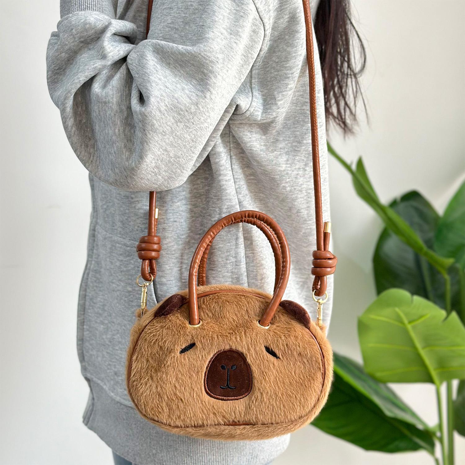 

Сумка-капибара Милая плюшевая кукла капибара Сумка через плечо для студента колледжа Сумка на плечо 15*21cm