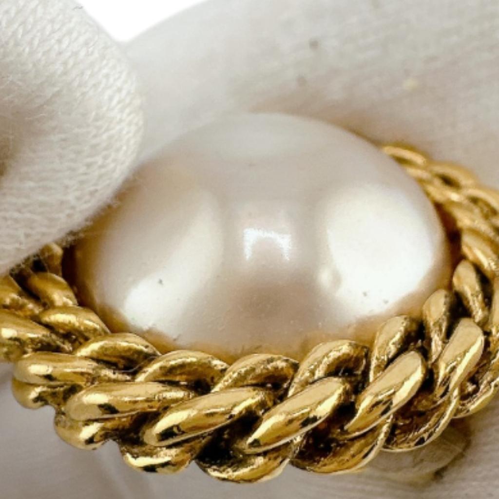 CHANEL vintage With box Earring gold Women Storage box Used