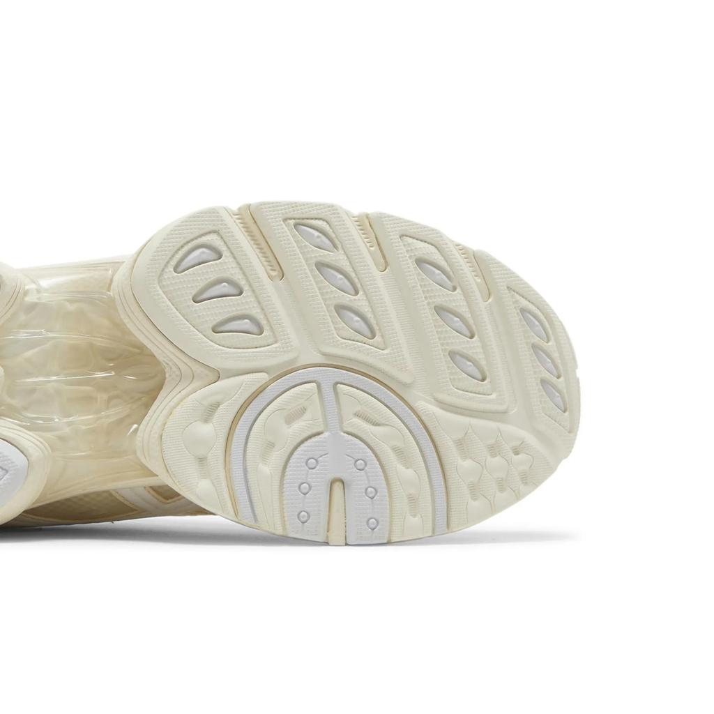 ASICS Gel Nimbus 9 (Unisex) White Casual Shoes 1201A733 100