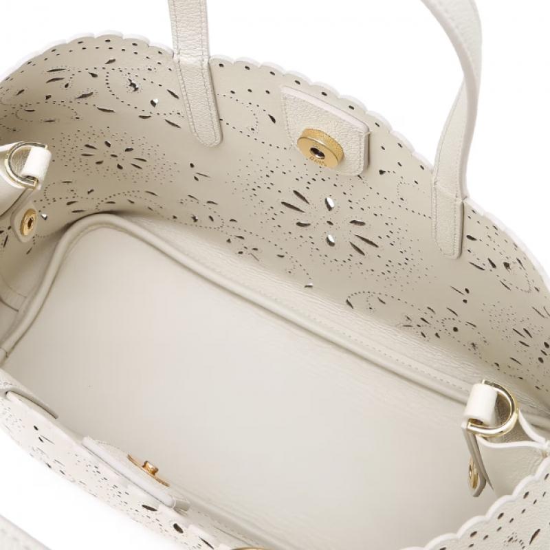 Daks Ivory Cowhide FLower Punching Tote Bag L Dcba6e586iv